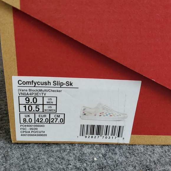 Vans - Picture 2 of 4